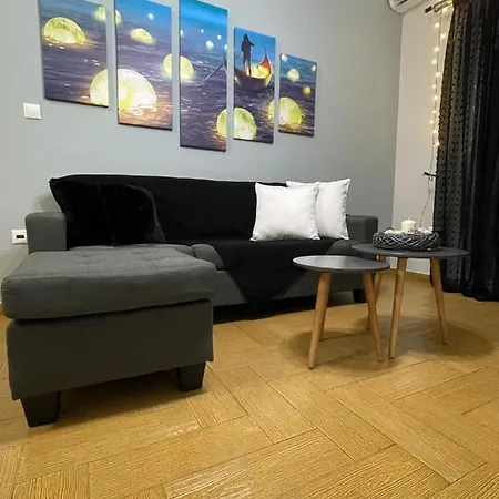 Appartement Nemeapolis 3 *