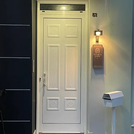 Appartement Nemeapolis 3 *